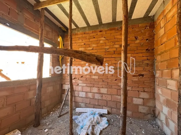 Casa para Venda com 2 quartos no bairro Carmelo