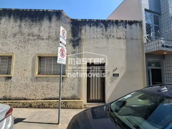 Casa para Locação com 4 quartos no bairro Centro