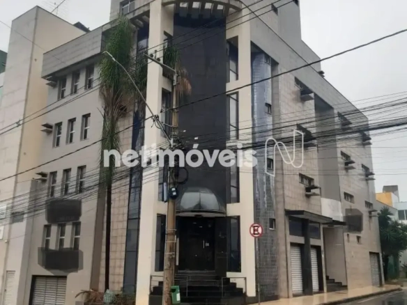Prédio para Venda no bairro Centro em Montes Claros