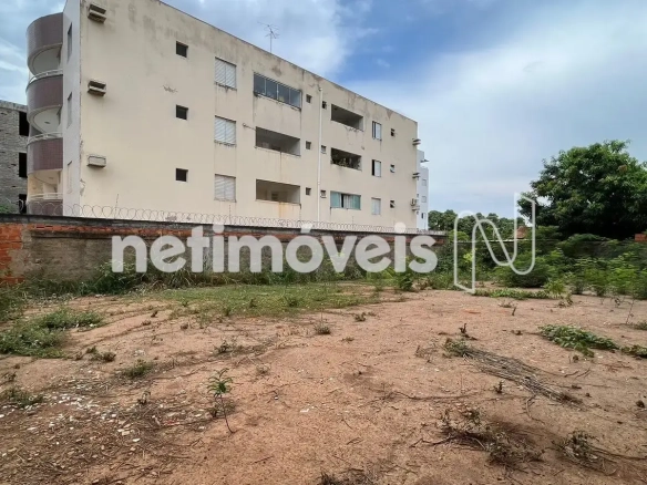 Lote para Venda com área de 450 m² no bairro Morada do Sol