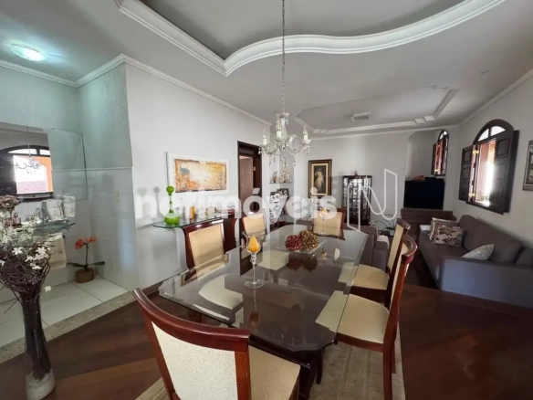 Casa para Venda com 3 quartos no bairro Ibituruna