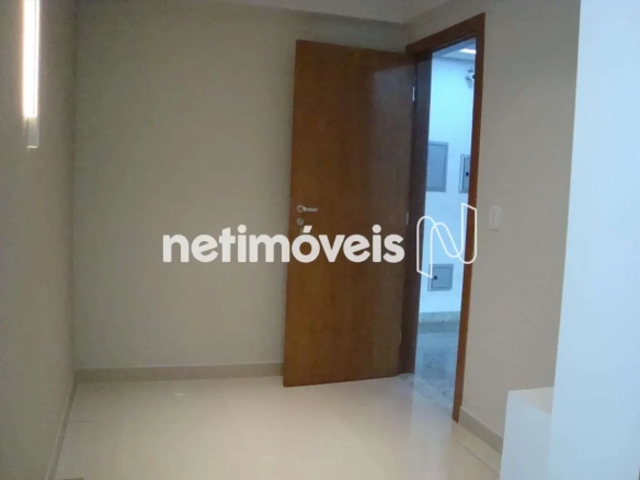 Sala para Venda de área principal de 37 m² no bairro Centro