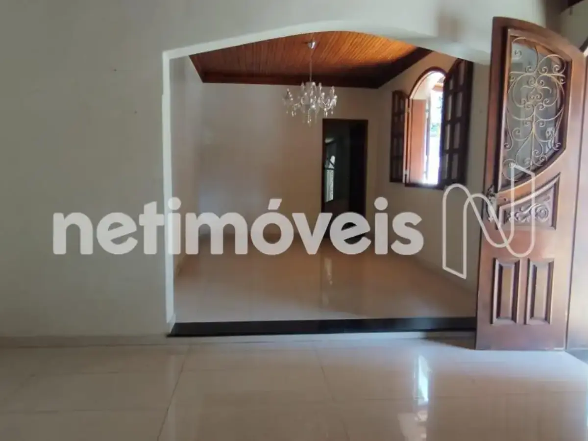 Casa para Venda com 3 quartos no bairro Centro
