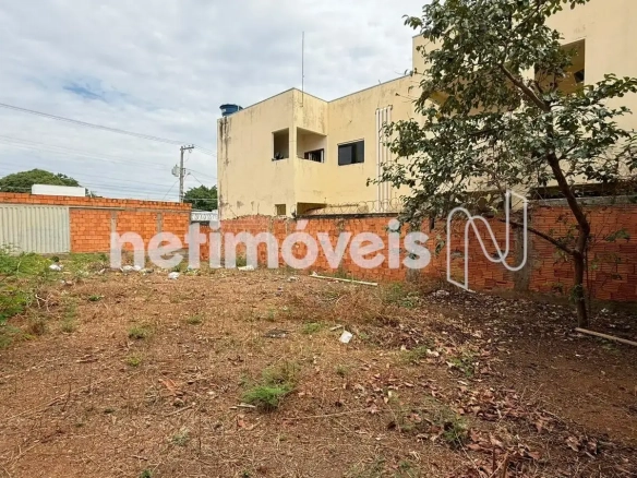 Lote para Venda com área de 200 m² no bairro Planalto