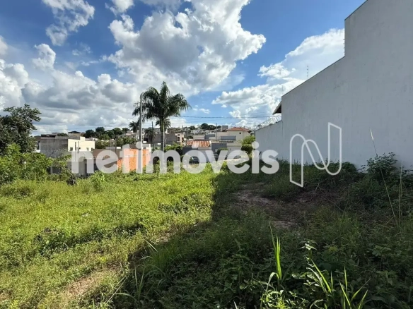 Lote para Venda com área de 210 m² no bairro Jardim Panorama
