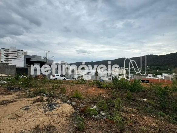 Lote para Venda com área de 600 m² no bairro Ibituruna