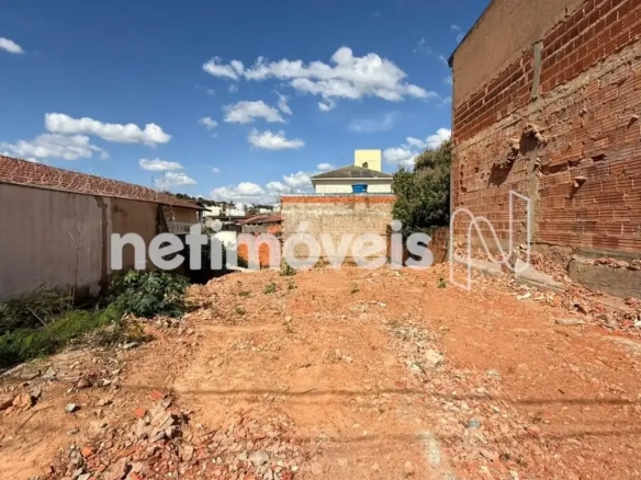 Lote para Venda com área de 250 m² no bairro Vila Guilhermina