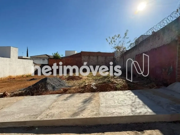 Lote para Venda com área de 225 m² no bairro Chácaras Paraíso