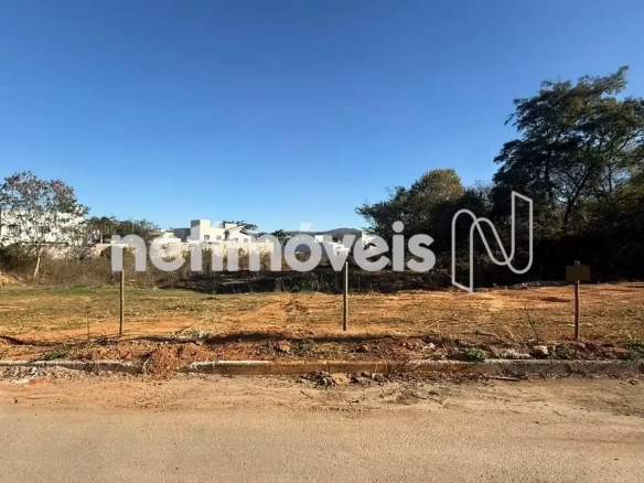 Lote para Venda com área de 600 m² no bairro Chácaras Paraíso