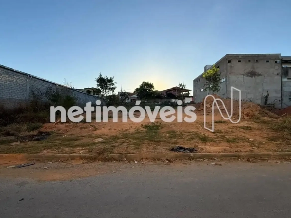 Lote para Venda com área de 1190 m² no bairro Monte Carmelo