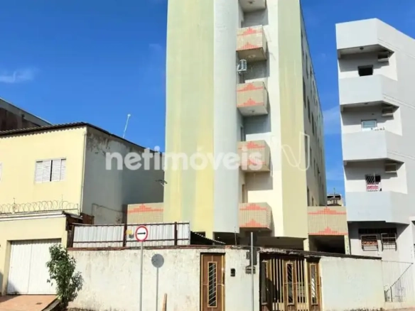 Apartamento para Venda com 3 quartos no bairro Vila Guilhermina