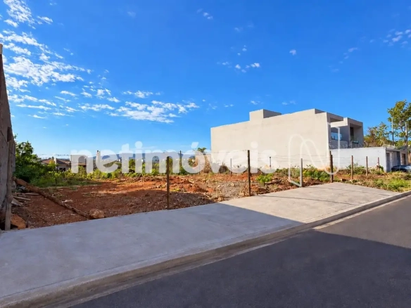 Lote para Venda com área de 364 m² no bairro Ibituruna