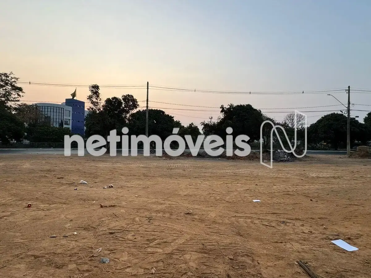 Lote para Venda com área de 763 m² no bairro Vila Regina