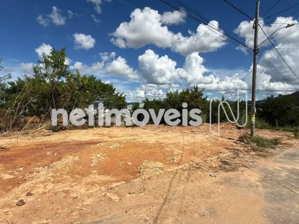 Lote para Venda com área de 609 m² no bairro Ibituruna